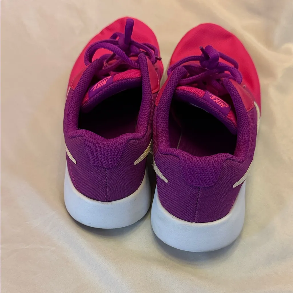 Nike  Fuchsia and Violet Athletic Shoes - Image 2
