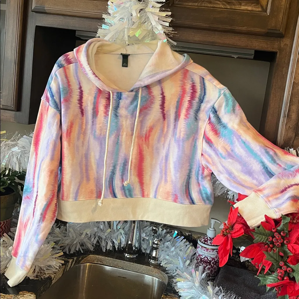 Comfy Cropped Hoodie Water Color Sweatshirt Womens Medium New - Image 3
