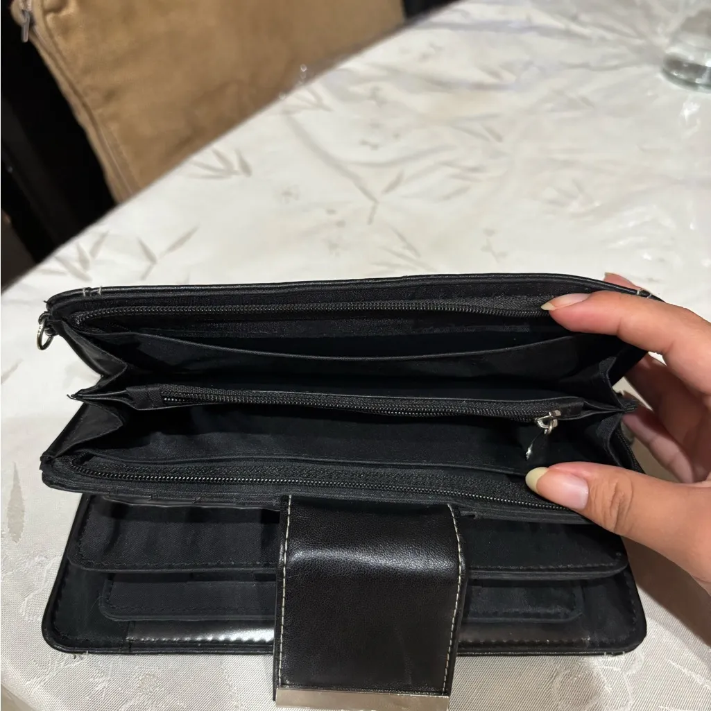 Black Wallet with Silver Accent - Image 5