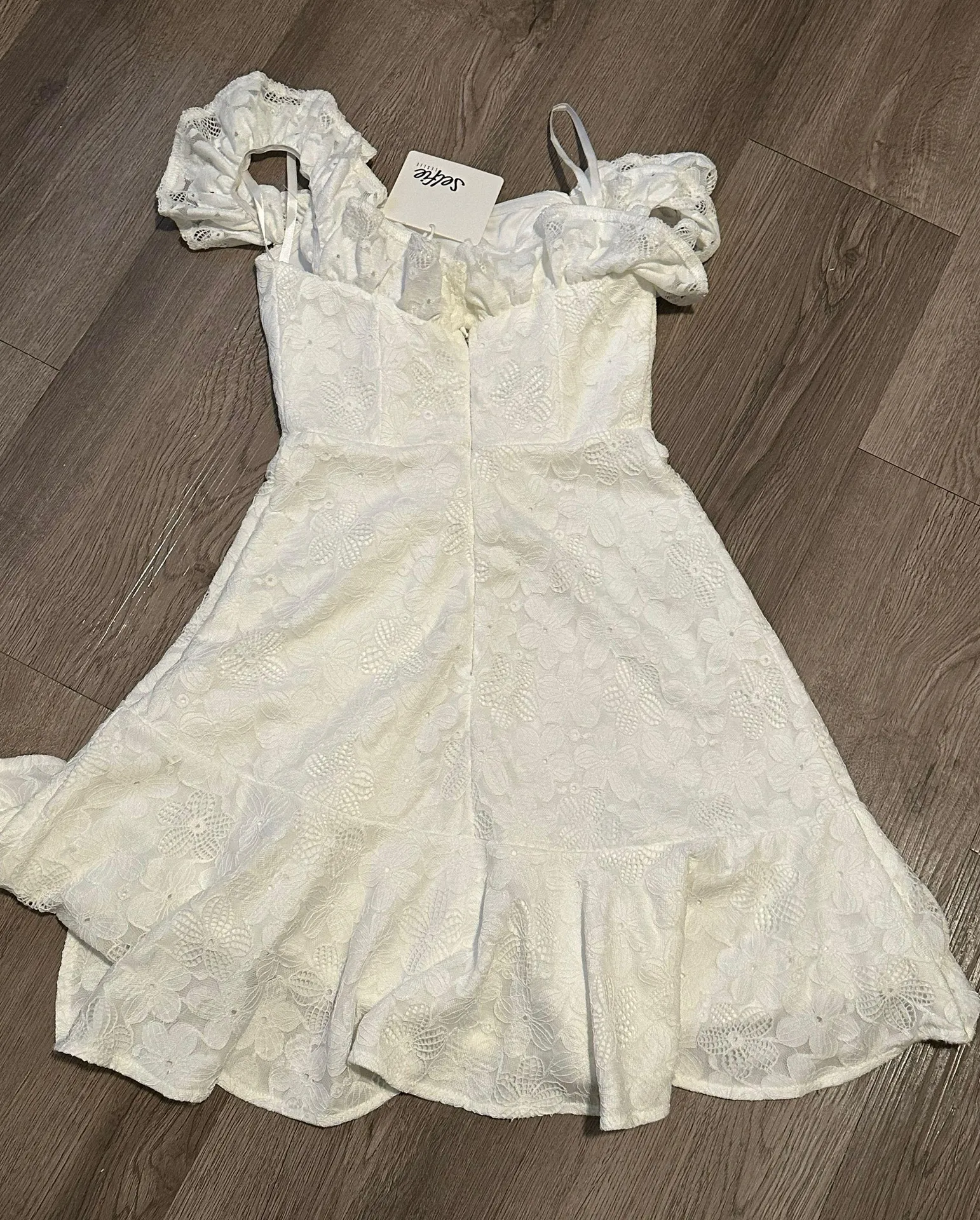 white lace dress - Image 3