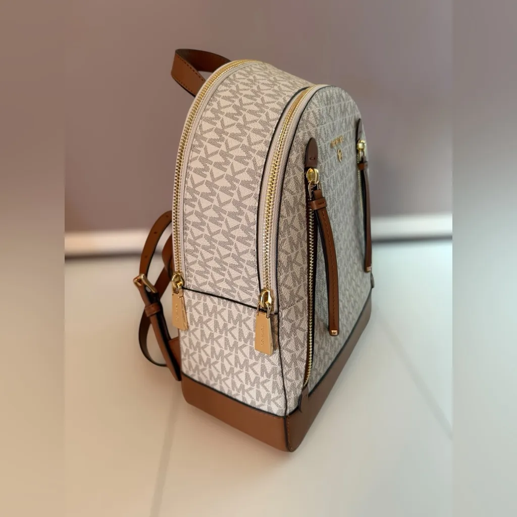 Michael Kors Cream and Brown Logo Backpack - Image 5