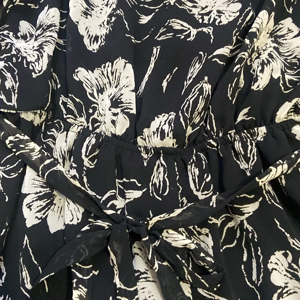 Floral off the shoulder romper - Image 2