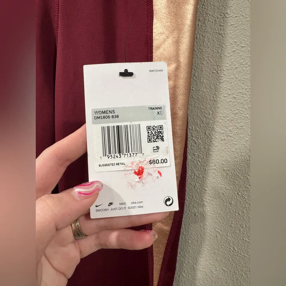 NWT Nike Tight Fit Midrise Full Length Legging - Image 8