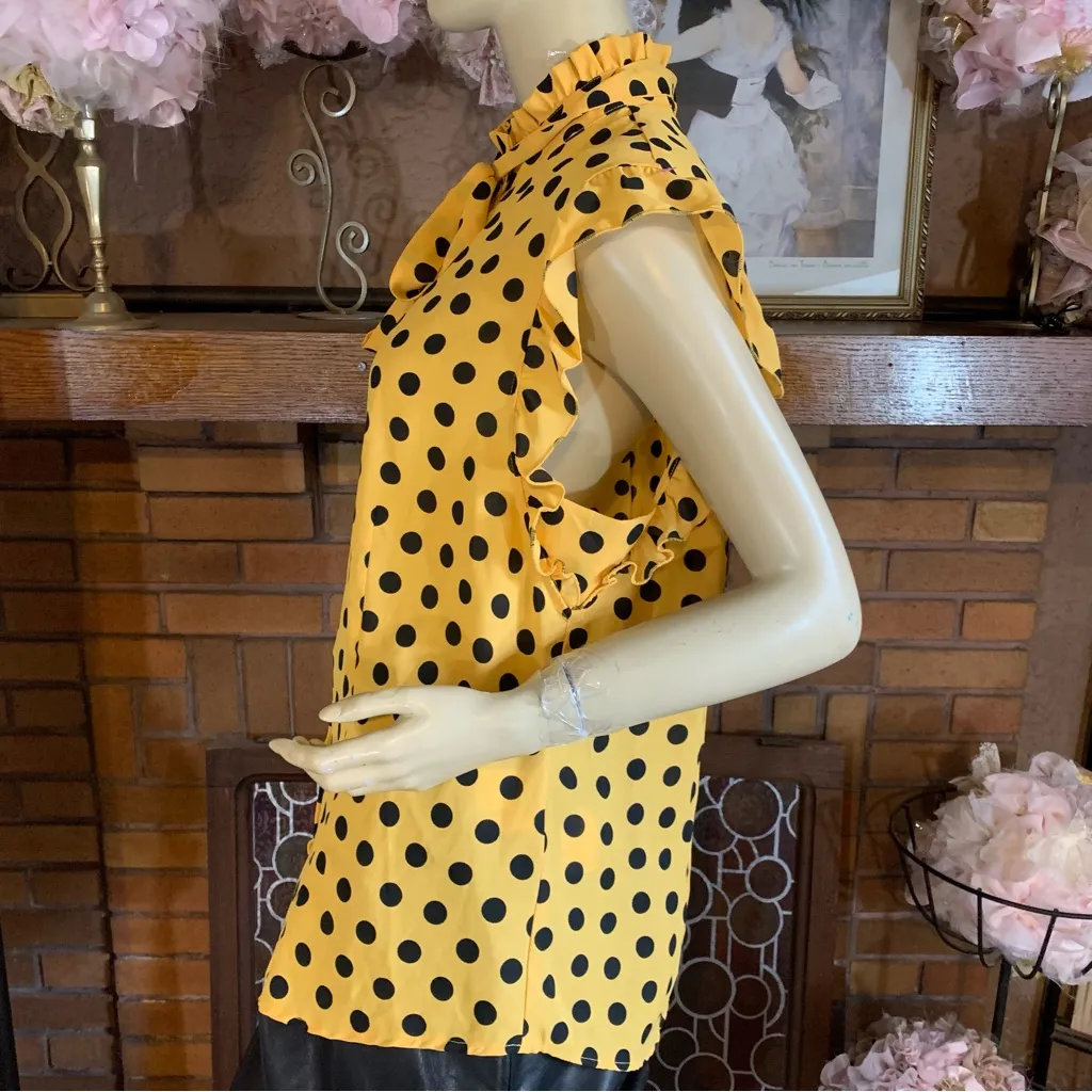 NEW YORK & COMPANY 7TH AVENUE DESIGN YELLOW & BLACK POLKA-DOT BLOUSE NWT (L) - Image 9