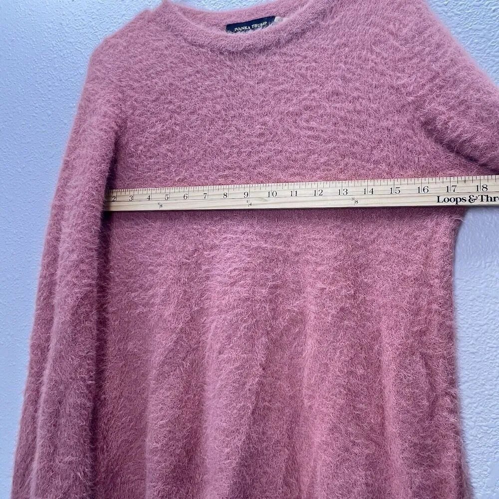 Ivanka Trump cozy sweater round neck Pullover PINK white Black Size SP - Image 5