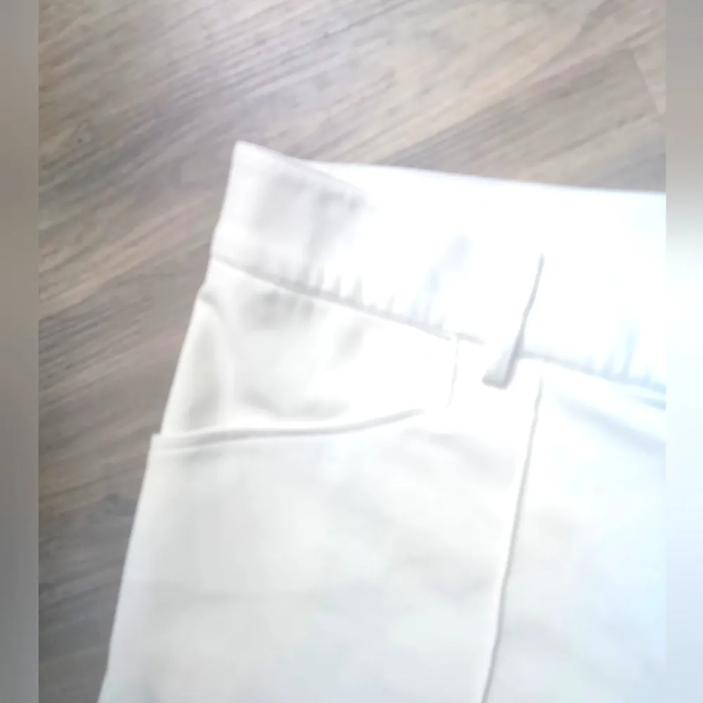 LANE BRYANT White PLEATHER Women's Pants LIGHTWEIGHT - Image 4