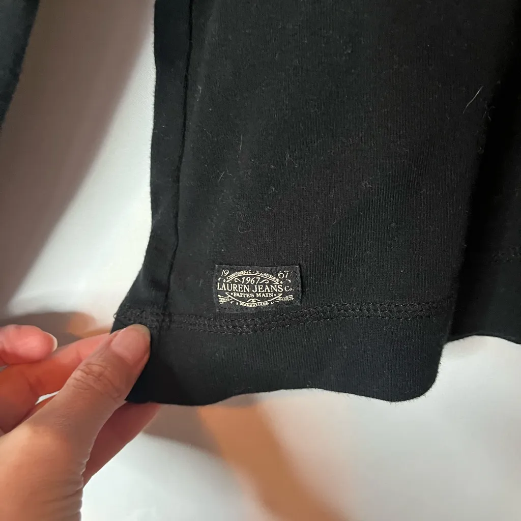 Lauren Ralph Lauren Black Blouse with Tan Shoulder Accent - Image 4