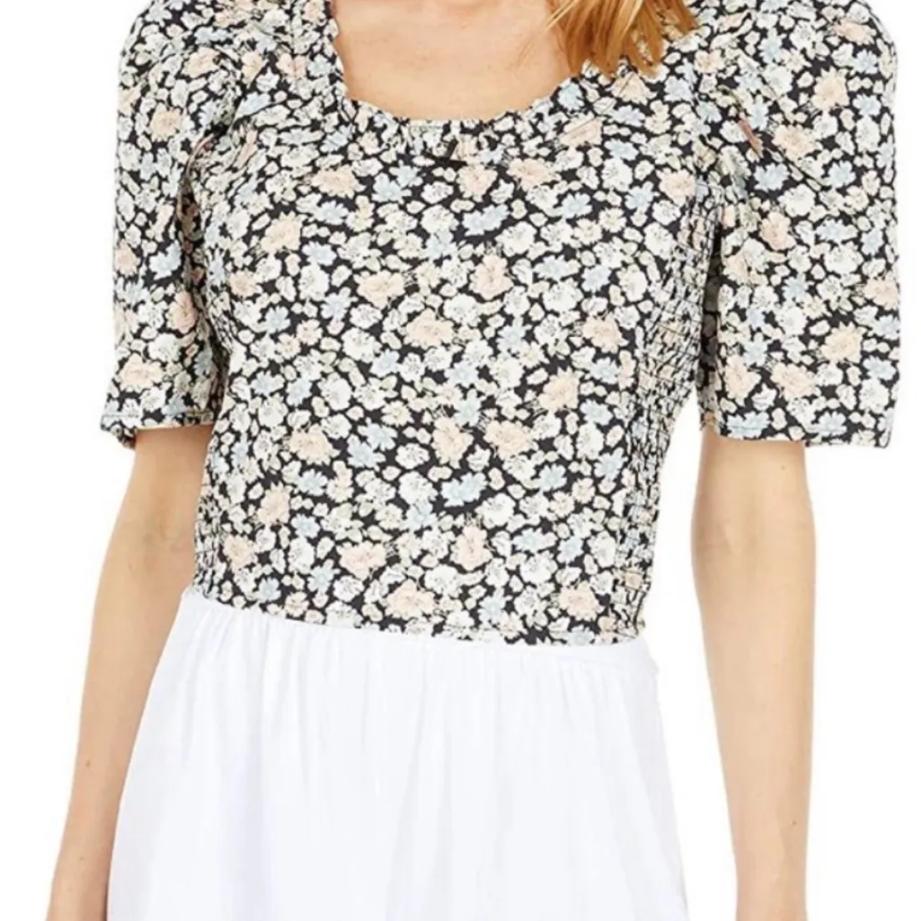 Levi's Louise Smocked Crop Top in Vanessa Floral Size small new with tags - Image 3