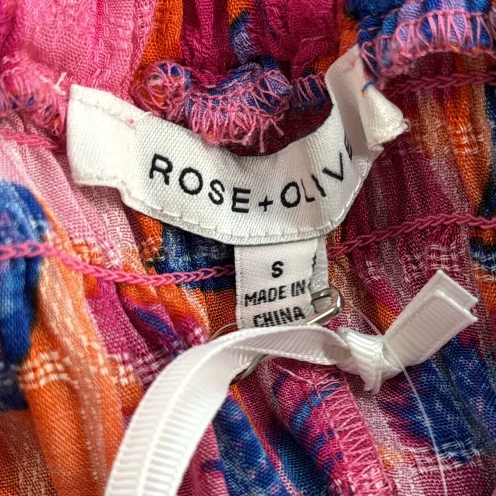 Rose & Olive NWT Pink Floral Print Smocked
Wide Ruffle Strap Top Size Small - Image 8