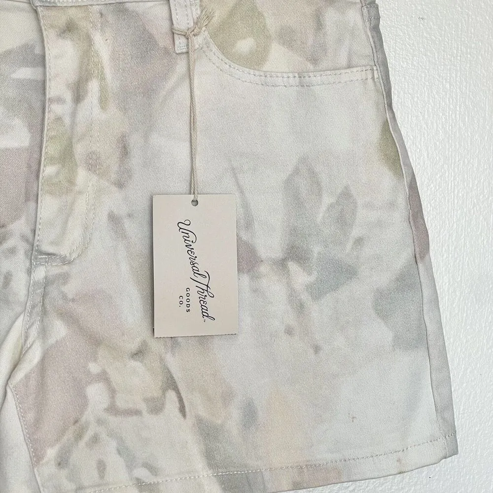 A New Day Womens Shorts Sz 4 Floral Print White High Rise Midi Smooth Sculpts - Image 3