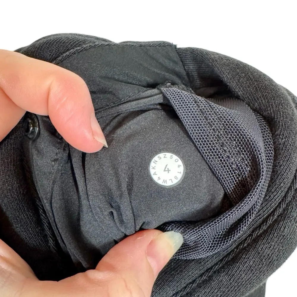 Lululemon Forever Warm Jacket Reversible Quilted Bomber Jacket in Black W4AKNS - Image 11