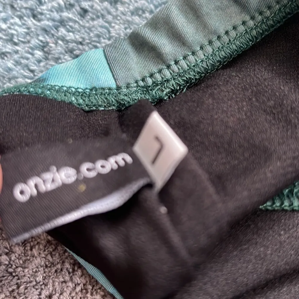 Onzie Teal and Black Sports Bra Size Large - Image 8