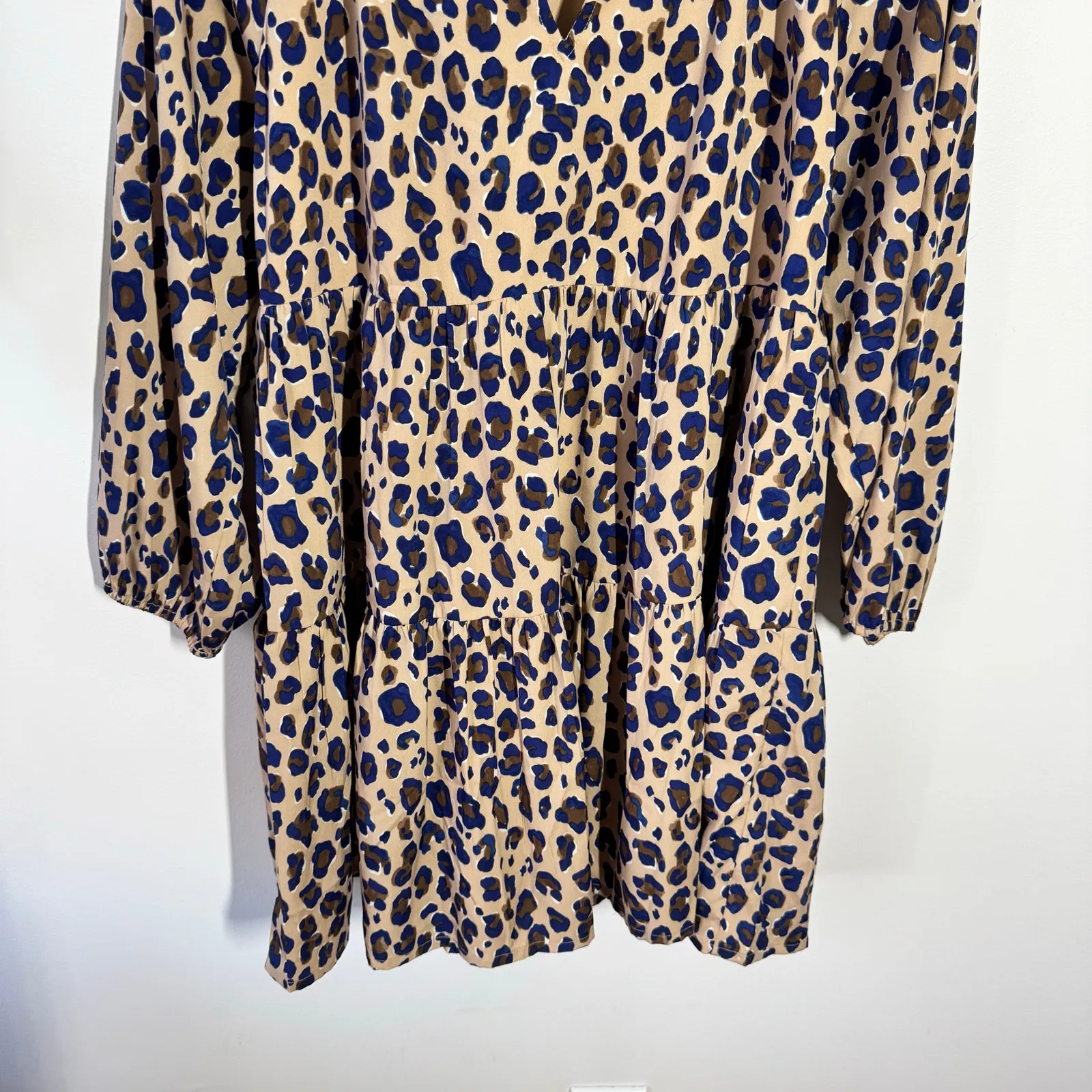 Vineyard Vines Babydoll Tiered Dress Women M Leopard Brown Navy Bishop Sleeve - Image 7