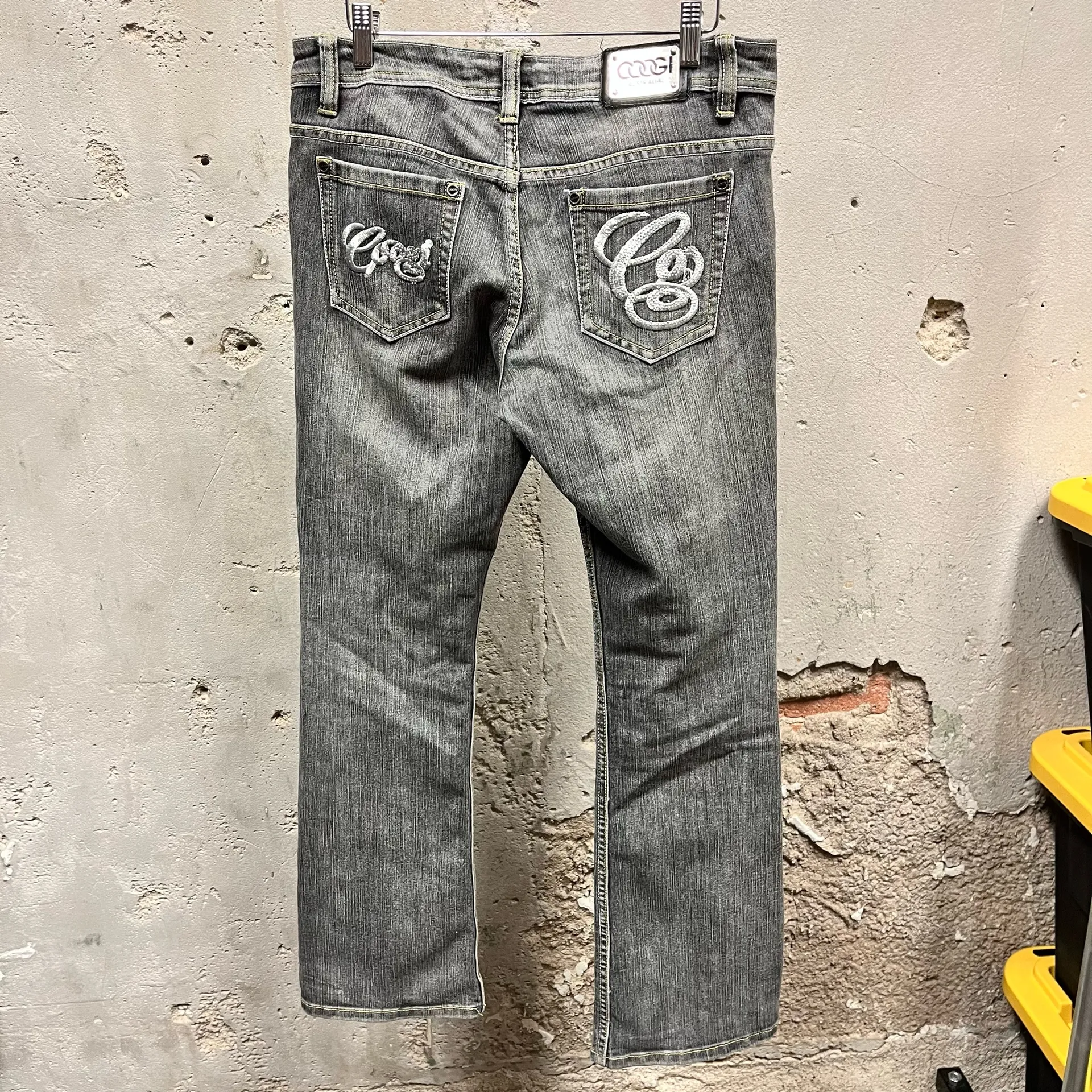 Vintage Y2K Coogi Gray Distressed Embroidered Bootcut Low Rise Jeans 11/12 32 - Image 2