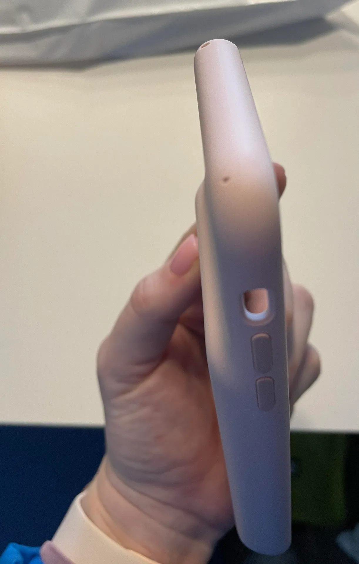 Apple iPhone X/XS Charging Case - Image 4