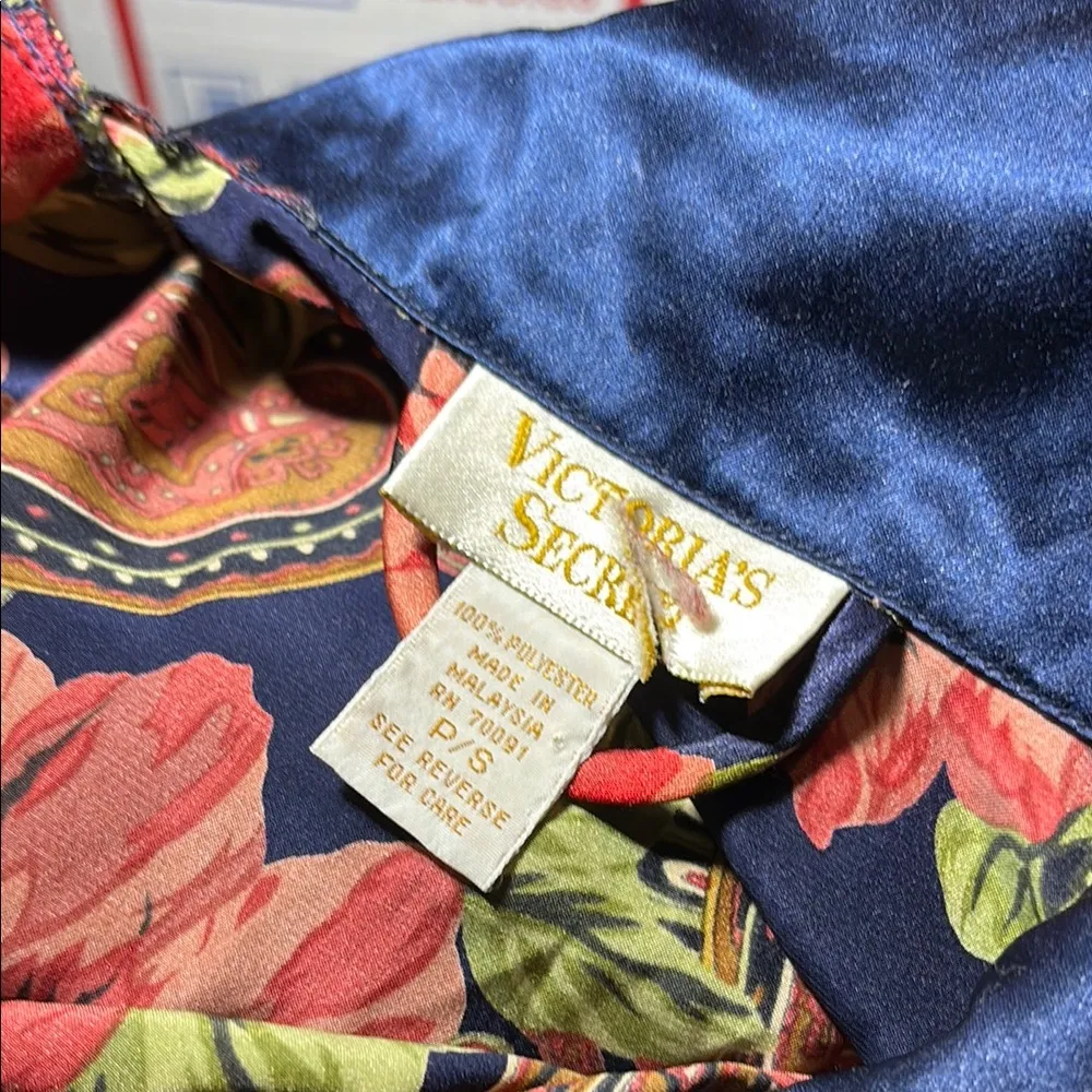 Vintage Victoria Secret women’s long Floral Satin Robe  size P/S - Image 11