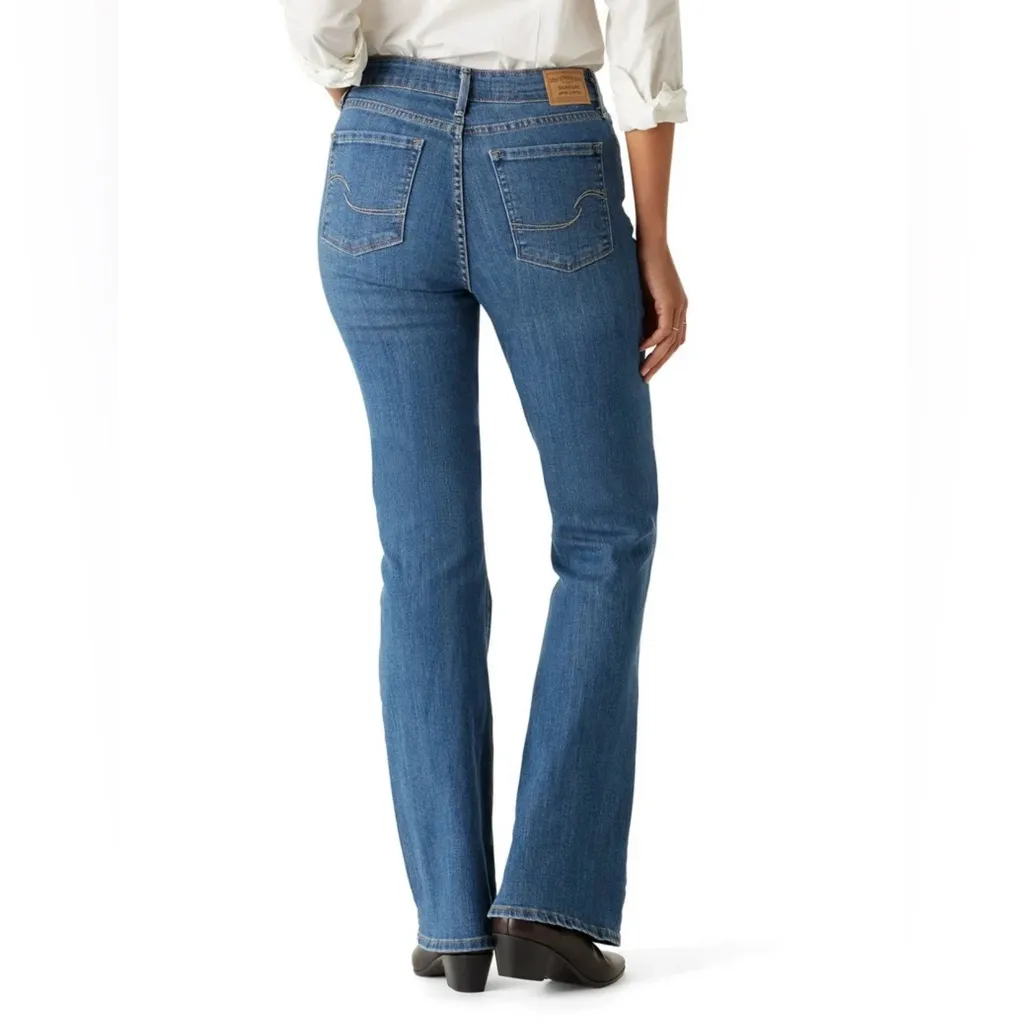 Levi Strauss Signature Mid Rise Bootcut Jeans | Size: 10 x 31 inseam - Image 2