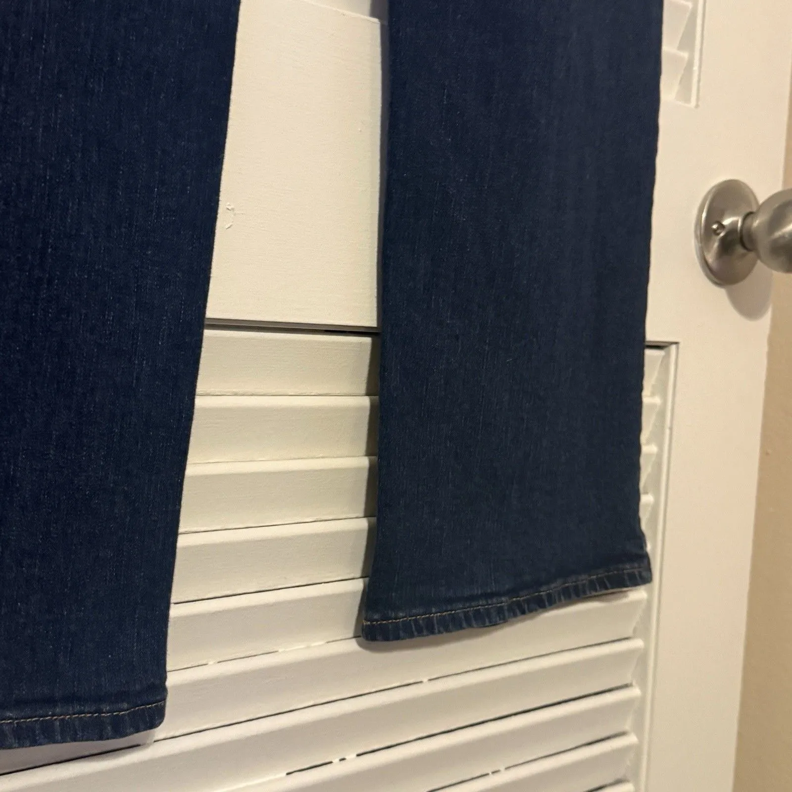 Levi’s 505 Straight Jeans Womens Mid Rise Blue Stone Wash Heavy Denim Size 12S - Image 5