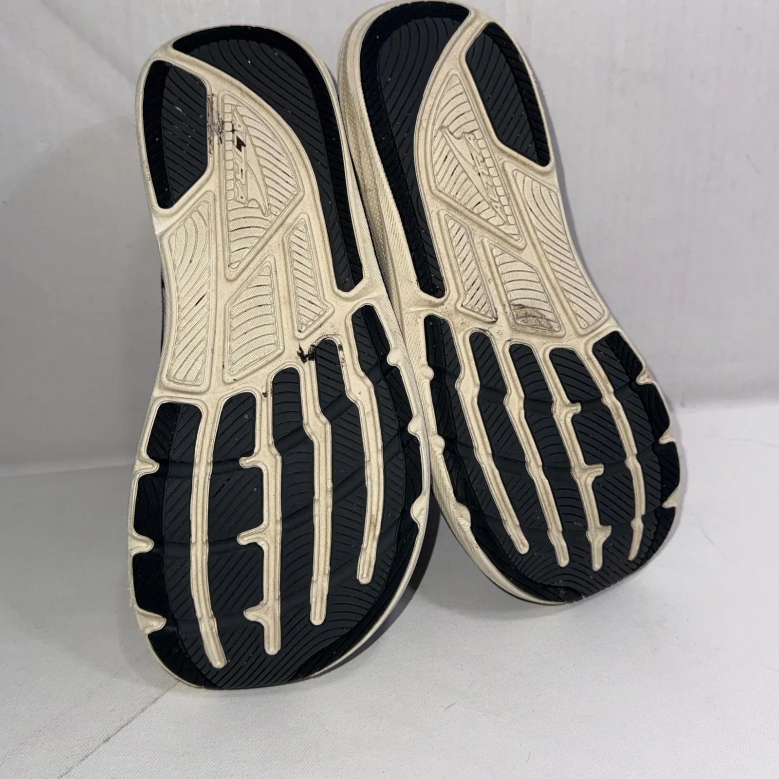 Altra Torin 8 Athletic Running Walking Athleisure Sneakers Shoes Women’s Sz 10.5 Black - Image 12