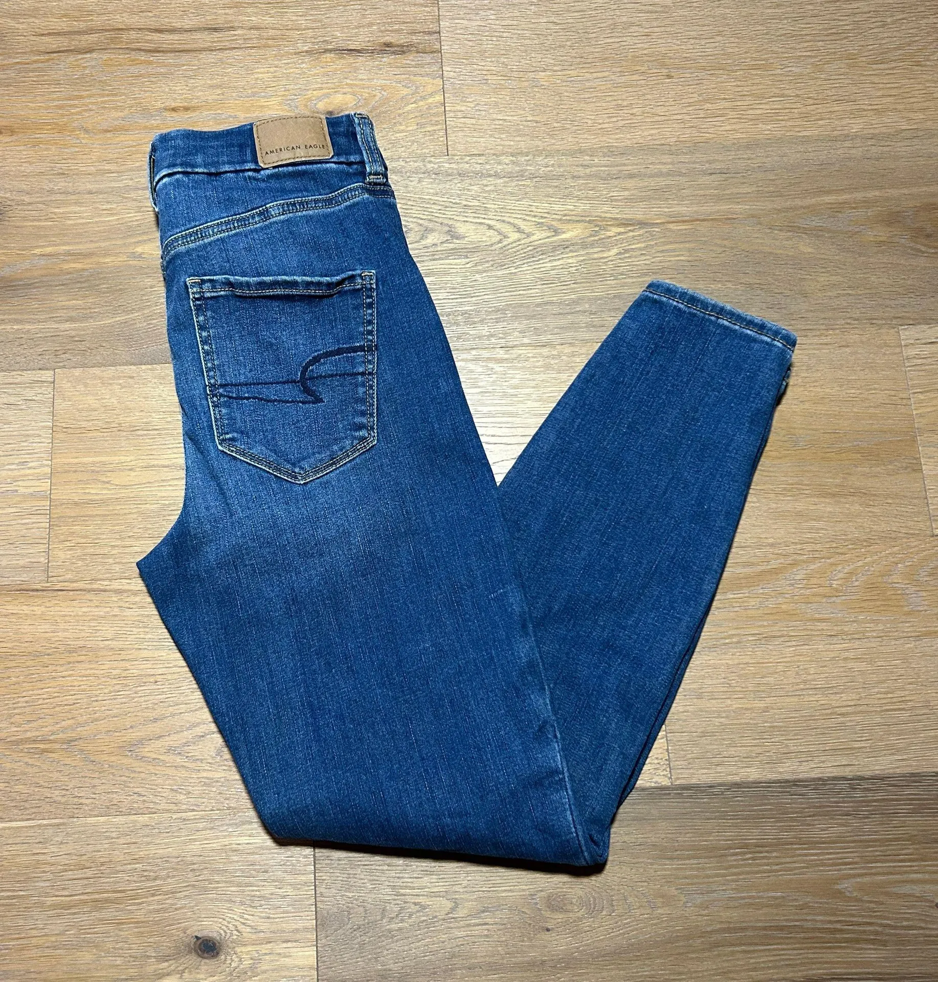 Size 2 short  curvy fit jegging - Image 3