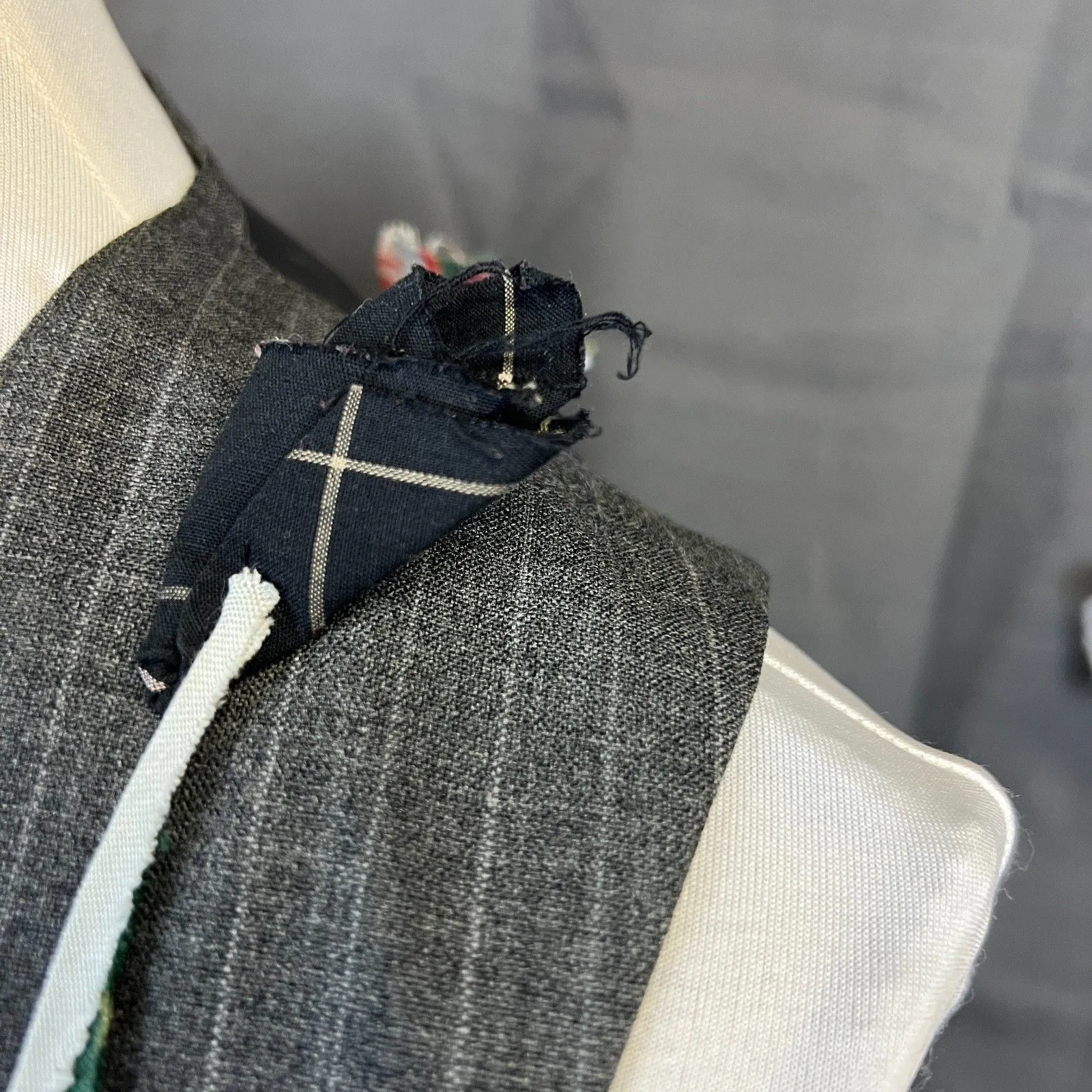 Staley Gretzinger pinstripe Med vest floral fabric embellishments multicolor Gray - Image 3