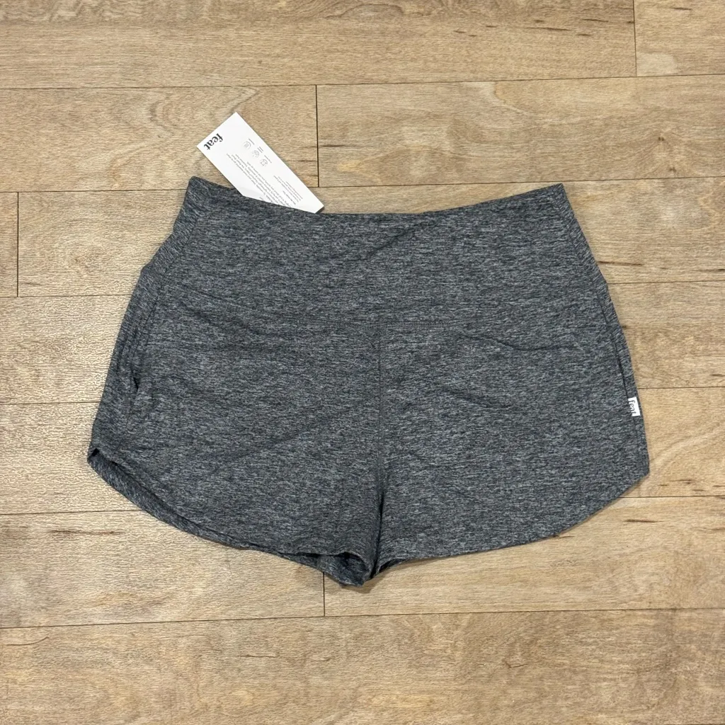 NWT Feat Set Heathered Grey Long Pullover Top & Shorts Size Small Gray - Image 5