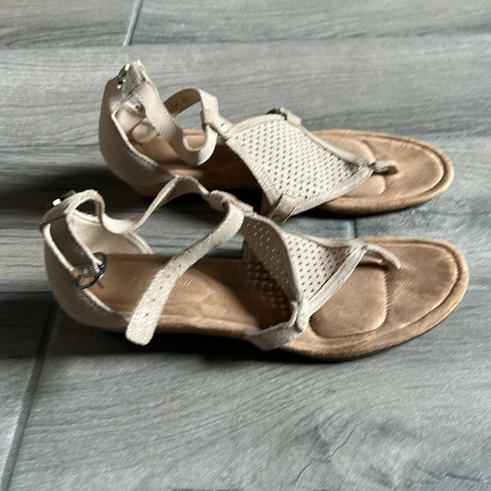 Kollaburra by Ugg sandals - Image 3
