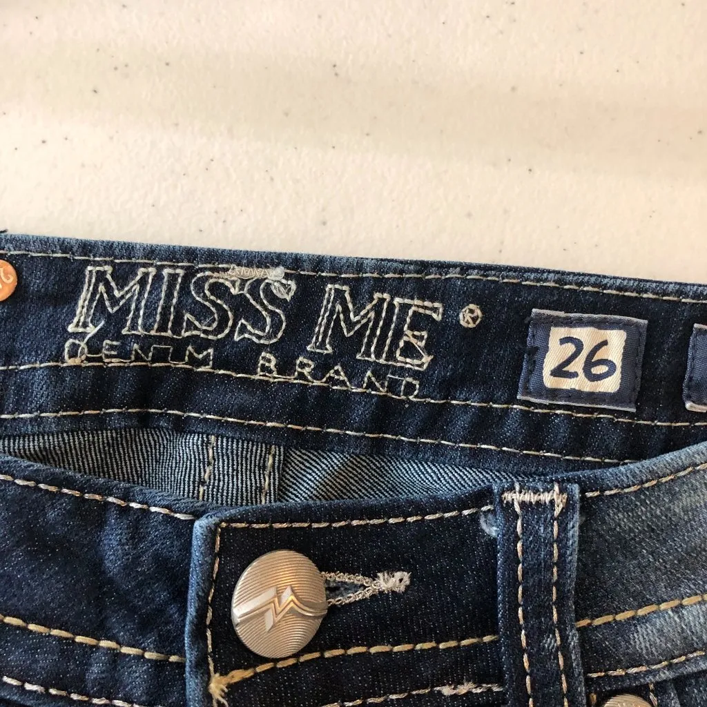 Miss Me Womens Jeans Signature Rise Boot Embellished Low Rise 26 HEMMED - Image 4