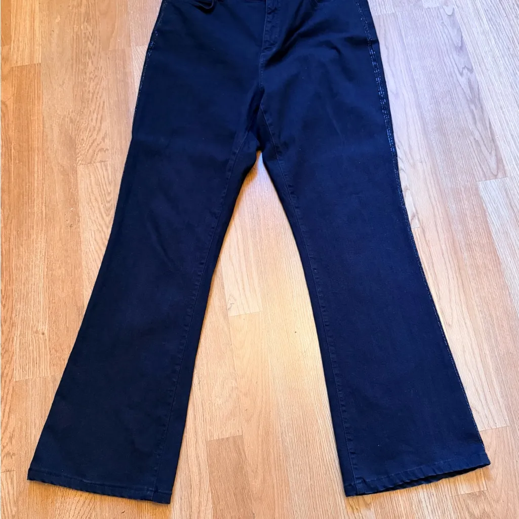Elegant Black Flare Women's Jeans Size 14 - Image 3