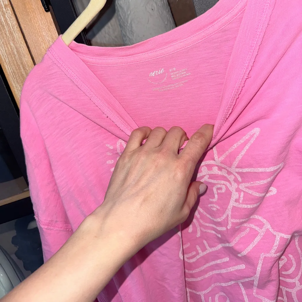 Aerie Keith Haring Oversized Graphic Boyfriend T-Shirt tee pink burst neon nyc - Image 4