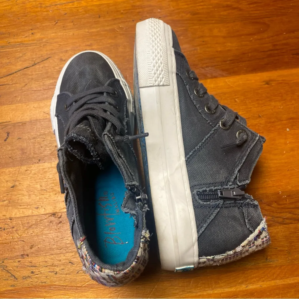 Blowfish Women's Grey Canvas Low Top Platform Sneakers - Image 3