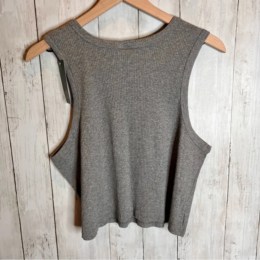 Wild Fable Muscle Tank Crop - Image 4