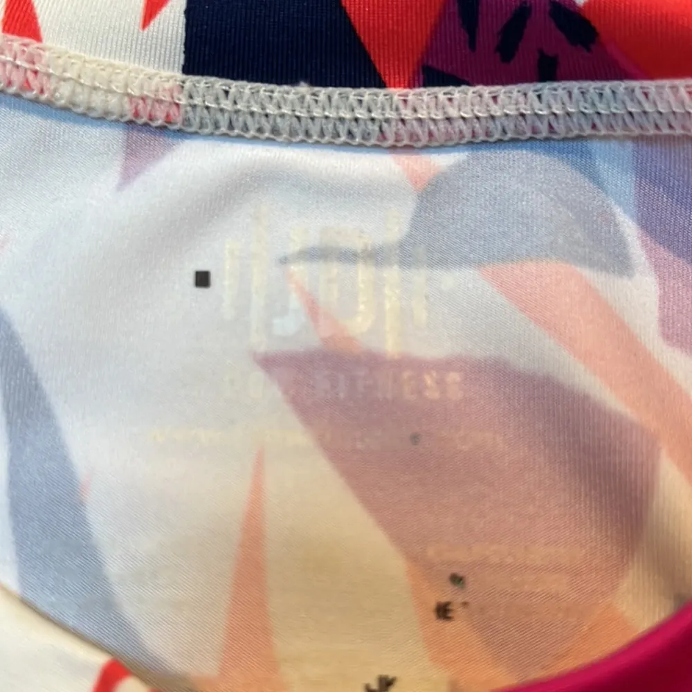 Colorful workout shirt Size M - Image 2