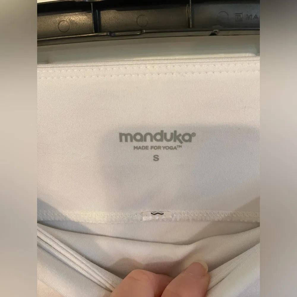 Mandela | White Yoga Pants, Capri Length Size S - Image 2