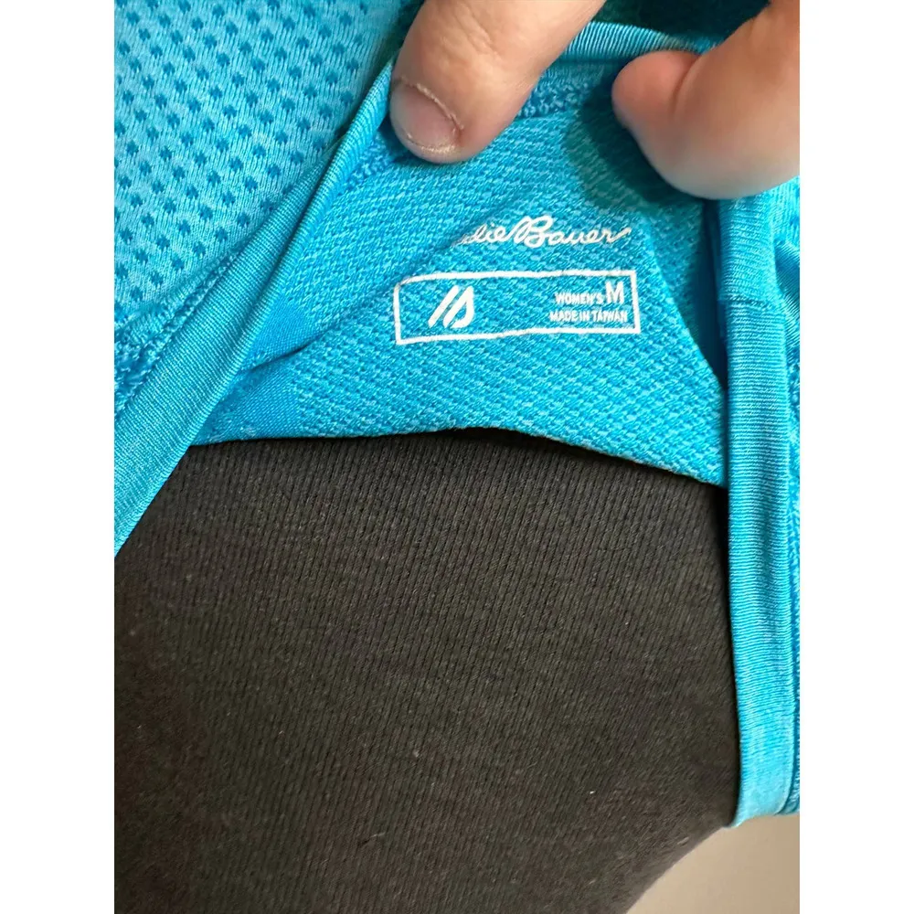EDDIE Bauer Baby Blue athletic short sleeve top - Size Medium - Image 3