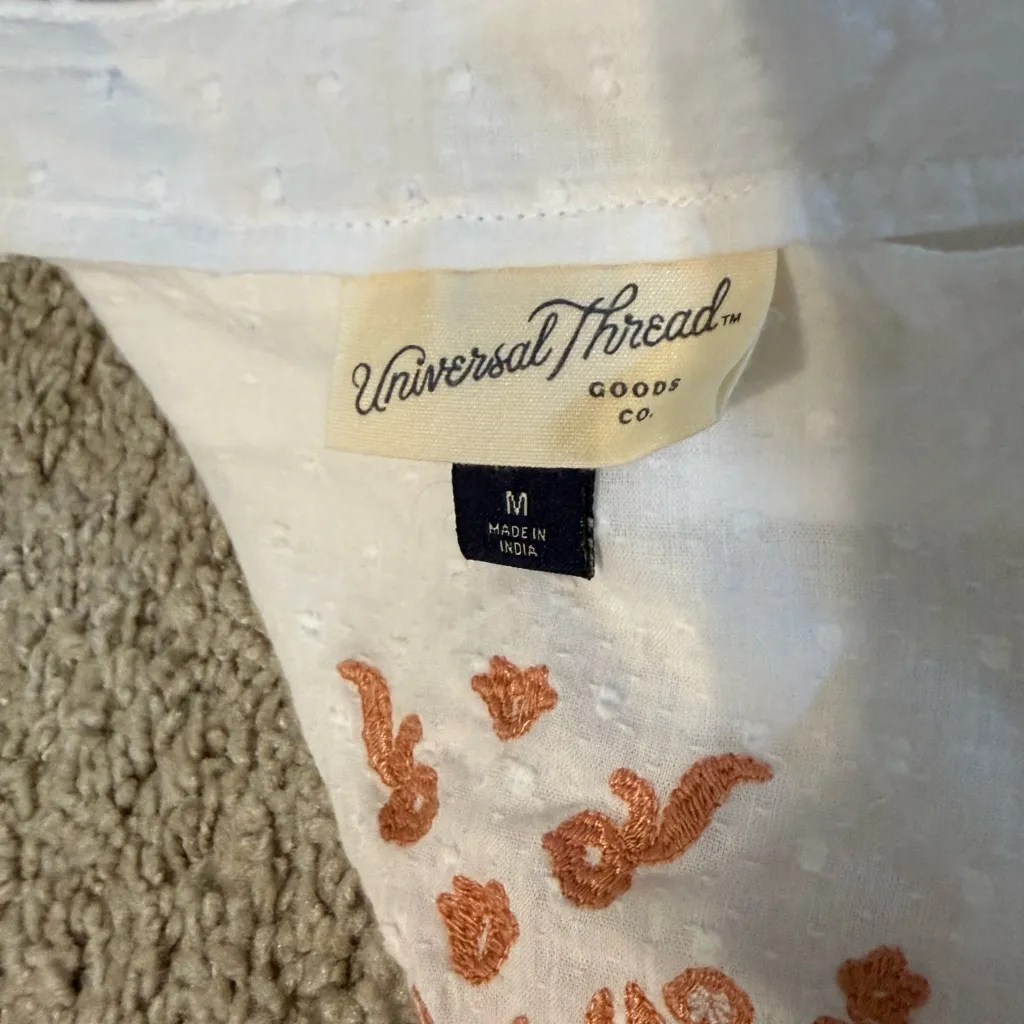 Universal Thread White Blouse with Embroidery - Image 3