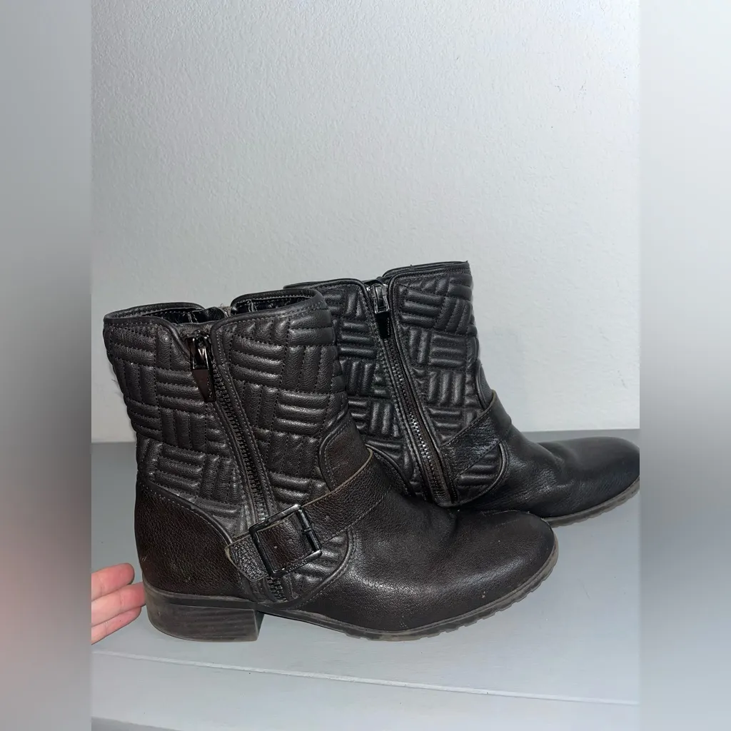 Calvin Klein Edgy Streetwear Rauline Black Quilted Ankle Moto Walden Boots Sz 9 - Image 5