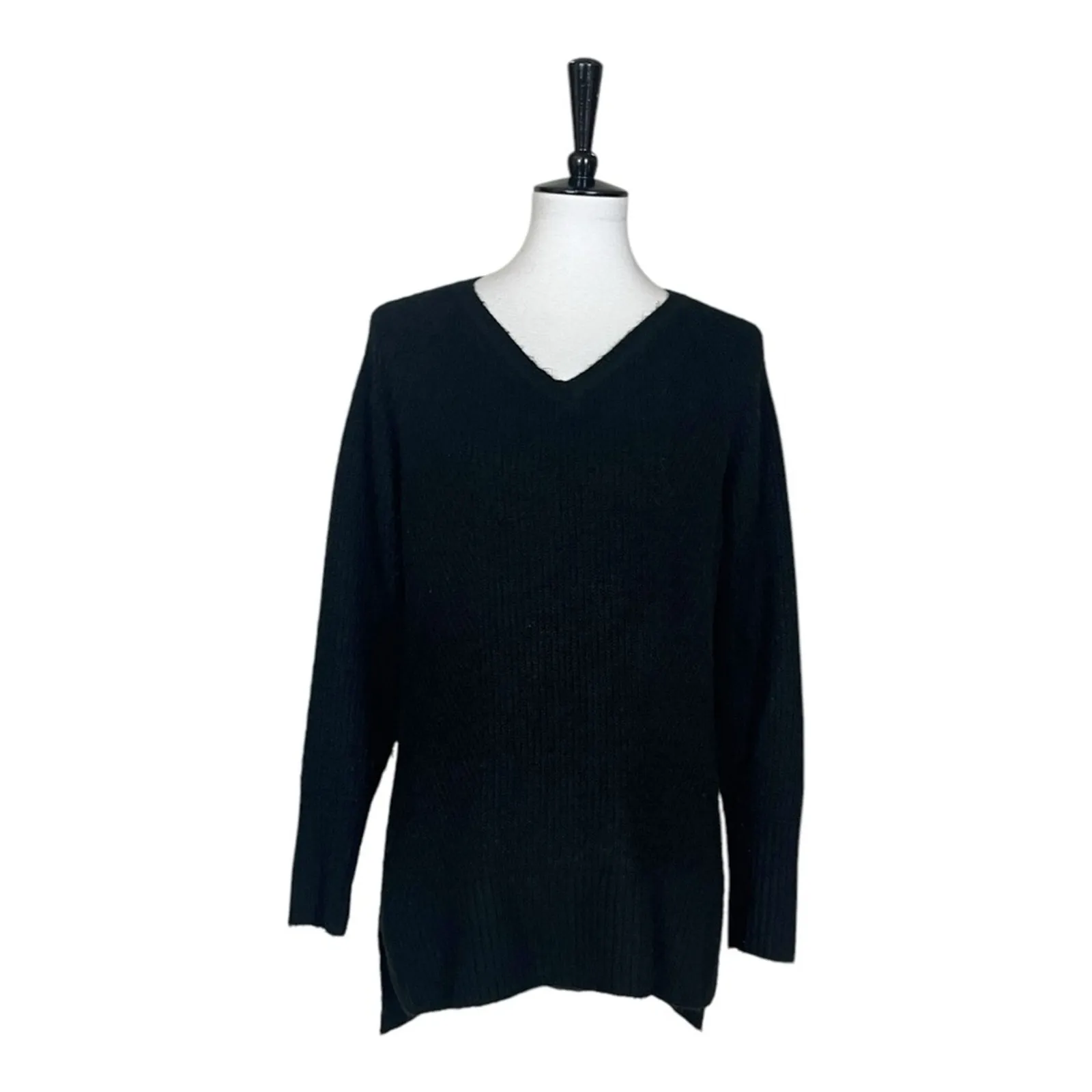 Westport Sweater Bundle V-neck Soft Fuzzy Ribbed Black Pink Women’s Size Medium - Image 7