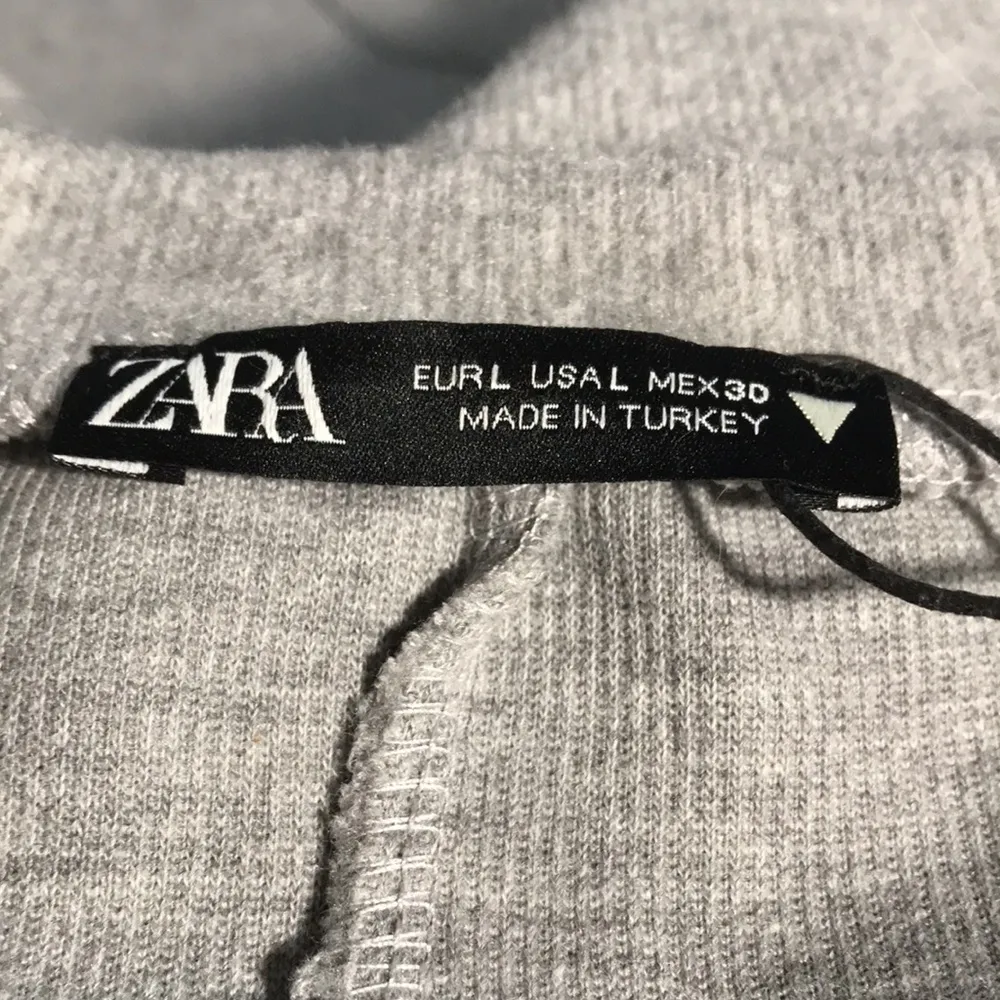 Zara Sleeveless Knit Vest Top Padded Shoulders Light Grey L NWT - Image 6