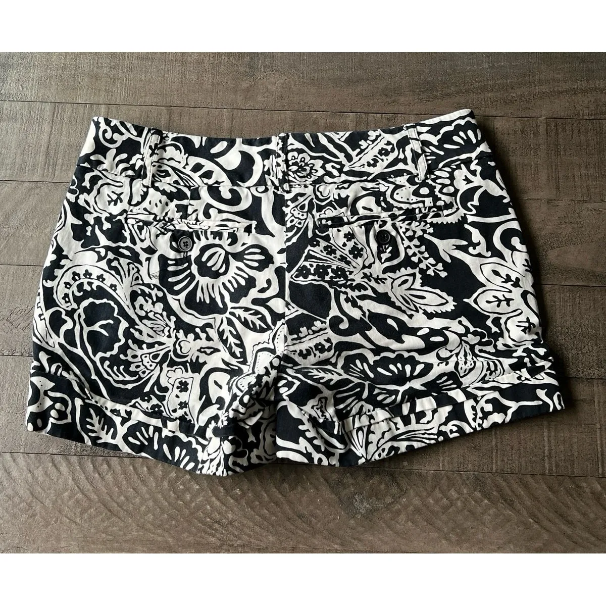 New York & Company‎ Women's Black White Paisley Design Cotton Shorts size 4 - Image 7