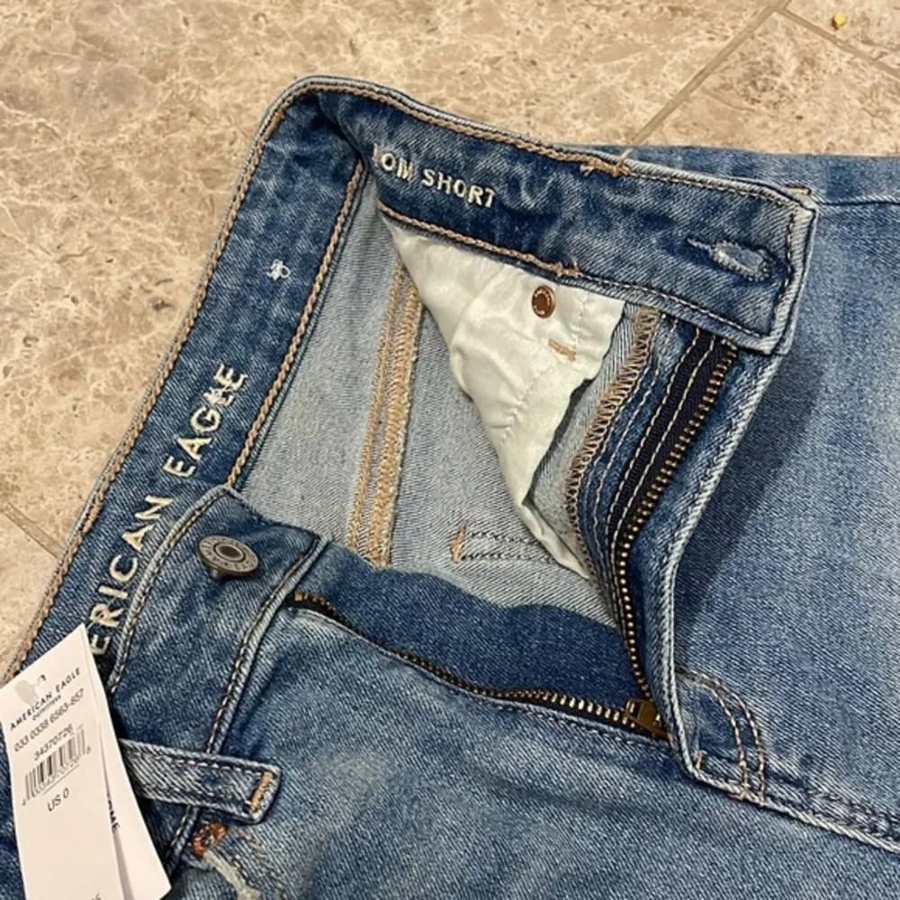 American Eagle AE Stretch Denim Mom Shorts NEW Size 0 - Image 7