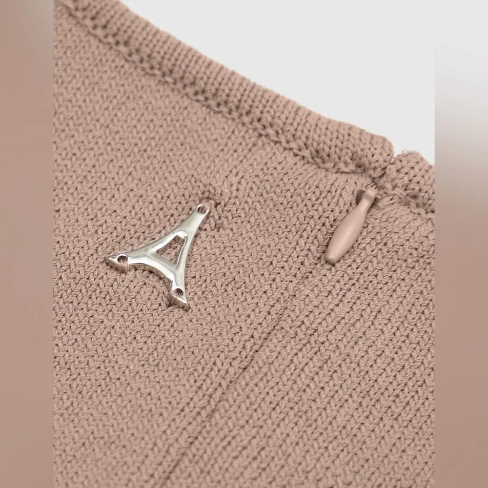 NWT maniere de voir knitted contour one sleeve playsuit romper in taupe XS - Image 5