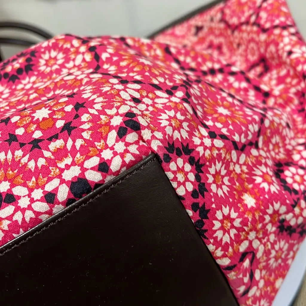 Jimmy Choo  Pink Patterned Handbag EUC - Image 10