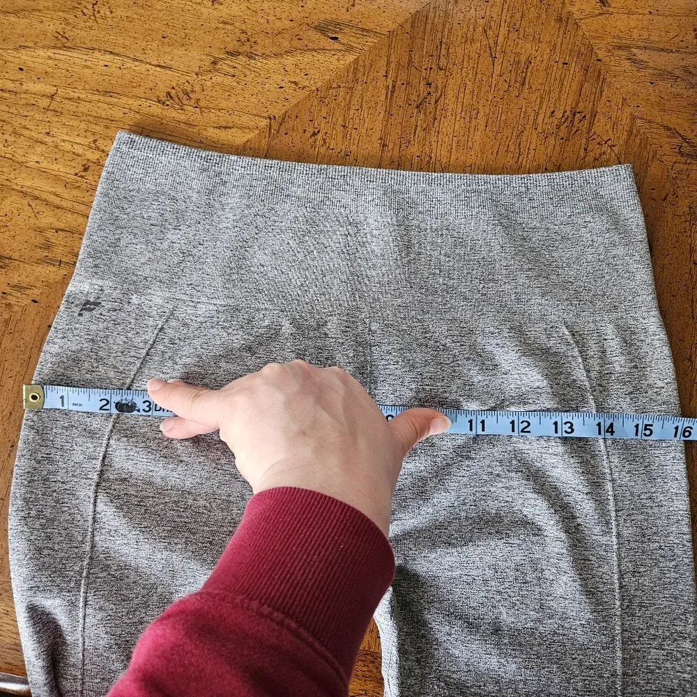 Fabletics Sync Seamless High-Waisted Legging Grey Heather Athleisure Workout - Image 11