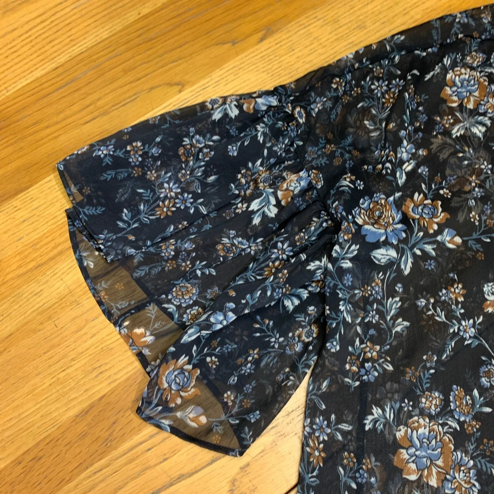 American Eagle Floral Sheer Kimono Cardigan Women's Size Medium Black Blue Brown - Image 2
