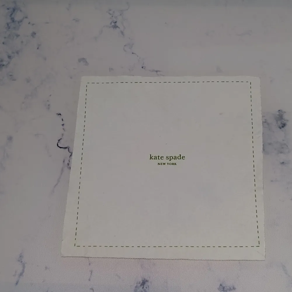 Apple Green Kate Spade Domed Sunglasses Case With Cloth - Image 7