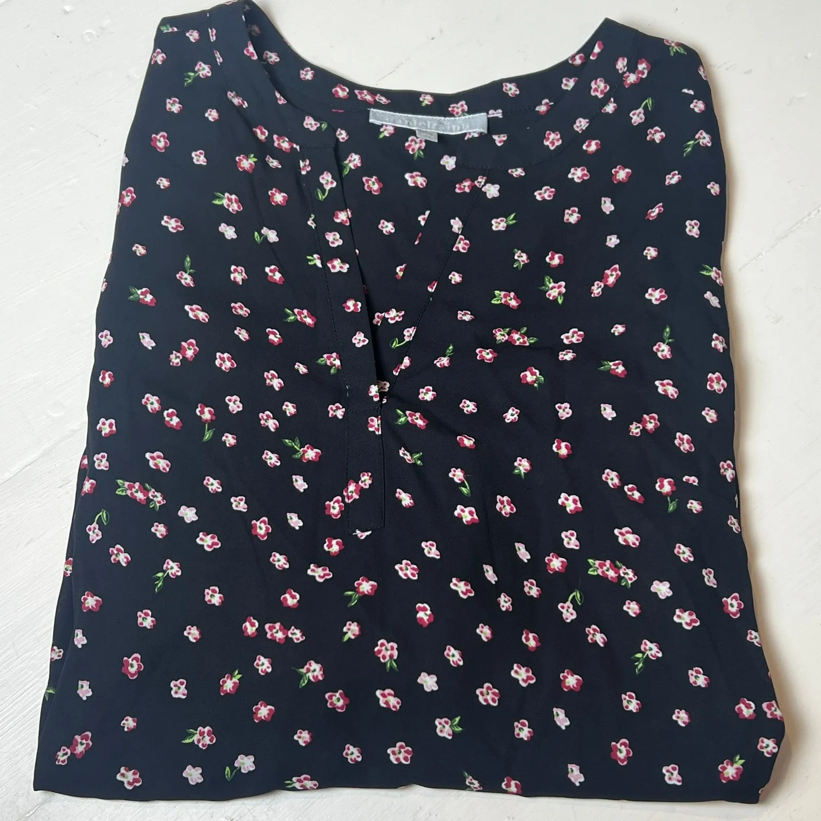 Daniel Rainn Women's Medium Black Floral Blouse Split Neck 3/4 Sleeve - Image 4