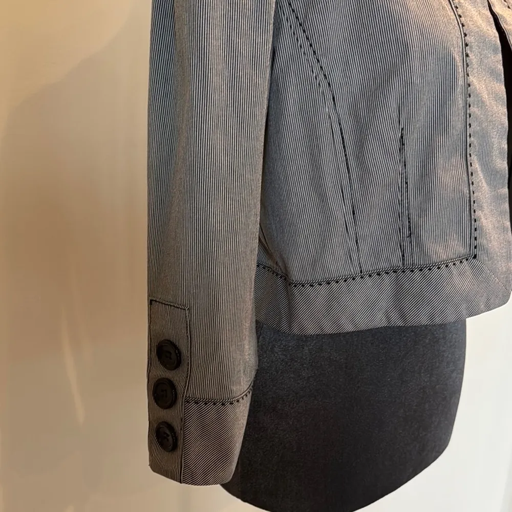 LOFT Black and White Striped Blazer with Cropped Length and Vintage Silhouette - Image 2