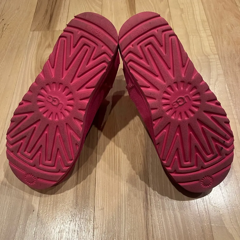 UGGS - Hot Pink Ultra Mini Boots. Size 6! - Image 5