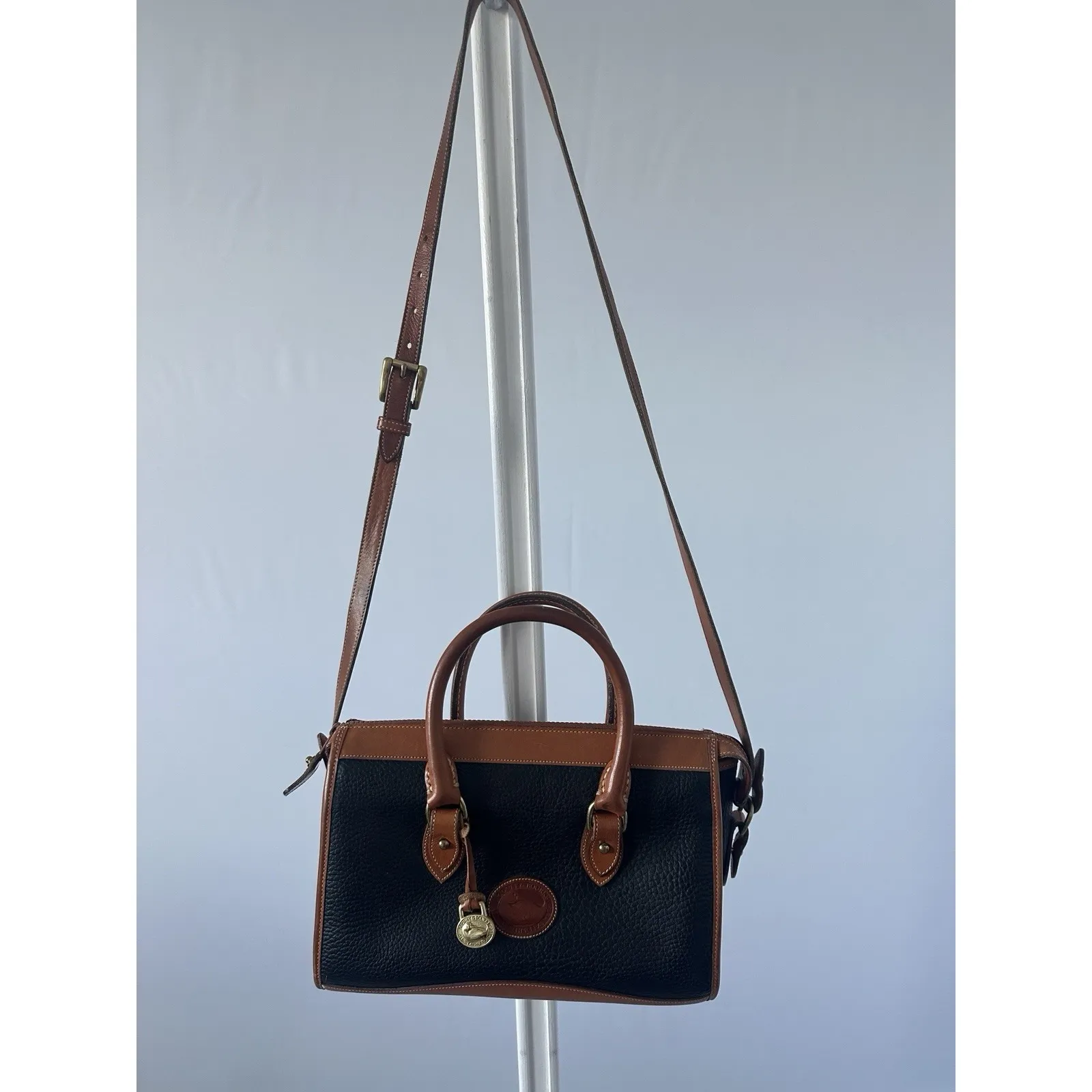 DOONEY & BOURKE Black VINTAGE AWL Satchel Shoulder Bag (b38) - Image 2